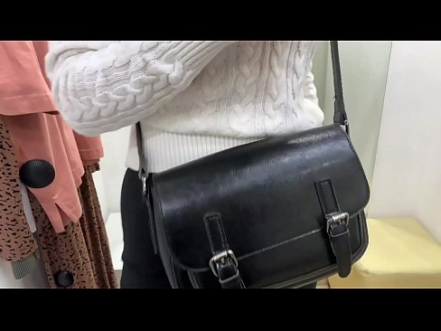 ❤️ Nyilvános maszturbáció a fiatal szuka FeralBerry egy dildóval a próbafülkében Baszás videó at hu.pornsexphoto.ru ❌